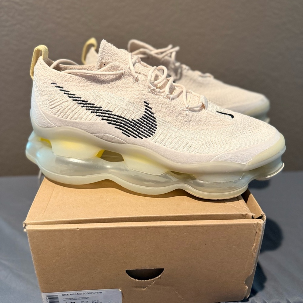 NEW Nike Air Max Scorpion Phantom Black Light Cream Lemon Wash Mens Size 13